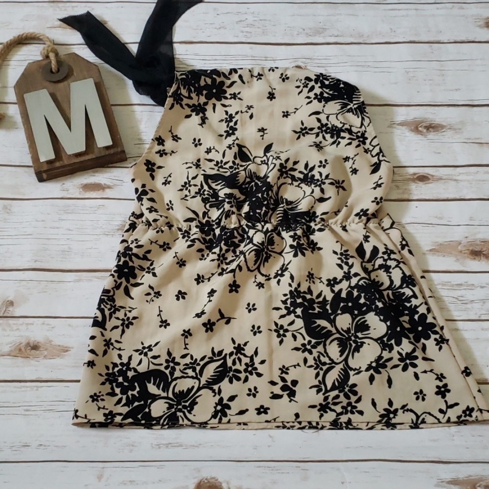 *PRICE DROP*
Daisy Fuentes tan and black tie strap sleeveless blouse - Picture 3 of 6